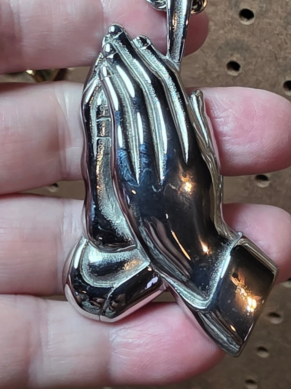 Stainless Steel Praying Hands Pendant with Chain ⛓️‍💥